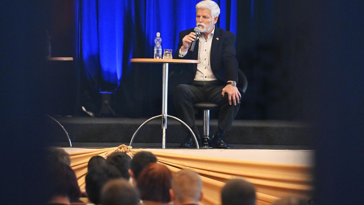 Ani zmínka o Rusku jako hrozbě, kritizoval Pavel Babišův vládní program